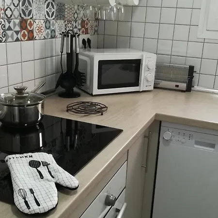 Jazmin 49 Centro - Adults Recommended